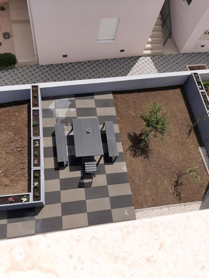 Apartments Sunrise Preko Exterior foto
