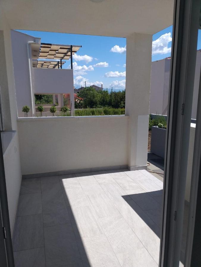 Apartments Sunrise Preko Exterior foto