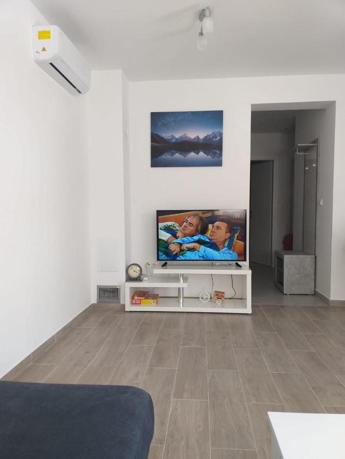 Apartments Sunrise Preko Exterior foto