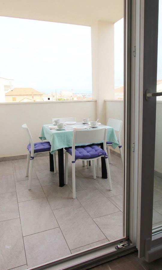 Apartments Sunrise Preko Exterior foto