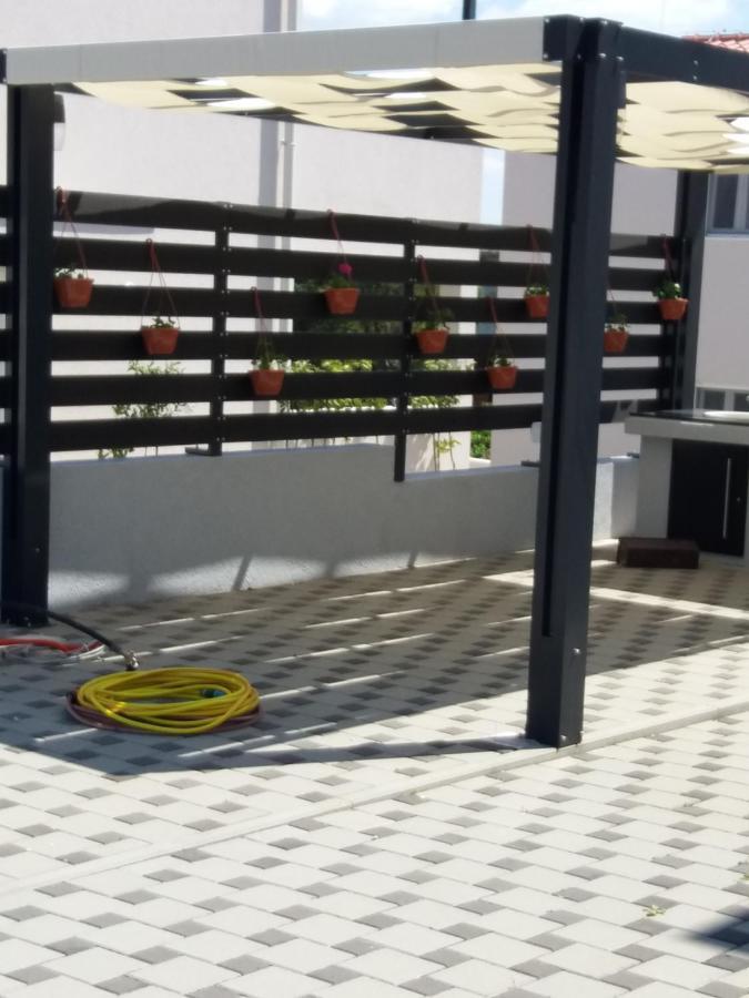Apartments Sunrise Preko Exterior foto